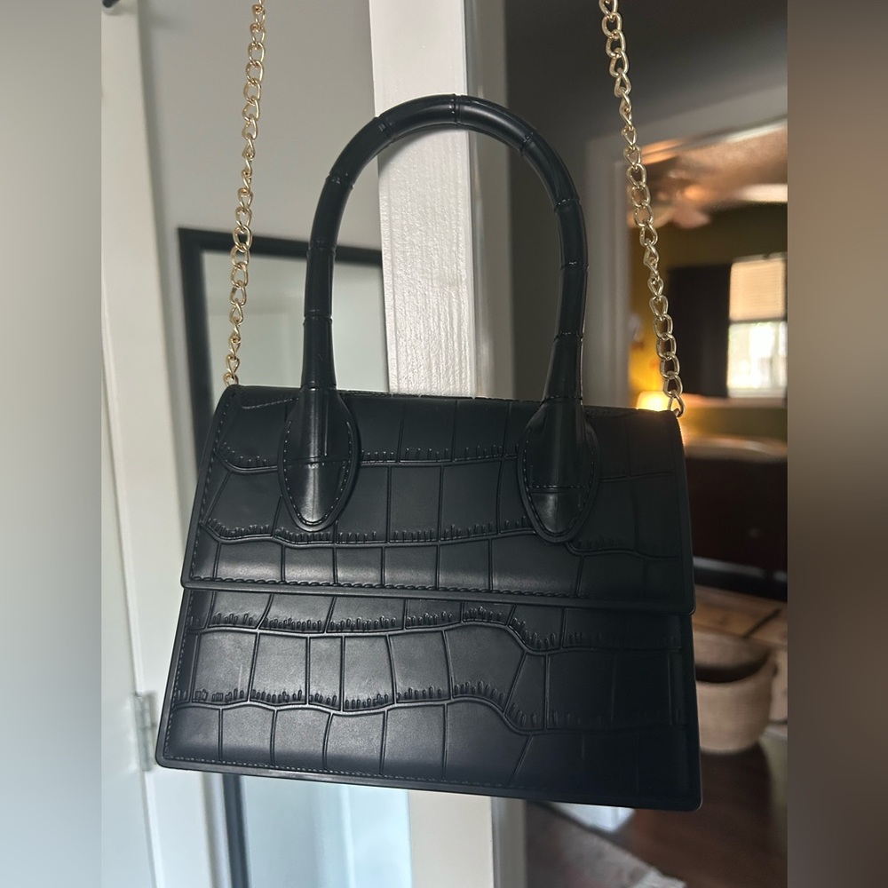 Carly Jean Los Angeles Black Croc-Embossed Clutch - Picture 2 of 3